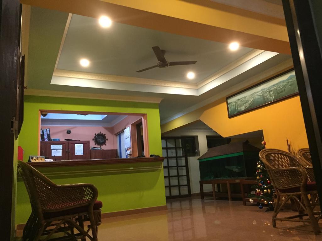 Hotel Thushara Kovalam Esterno foto