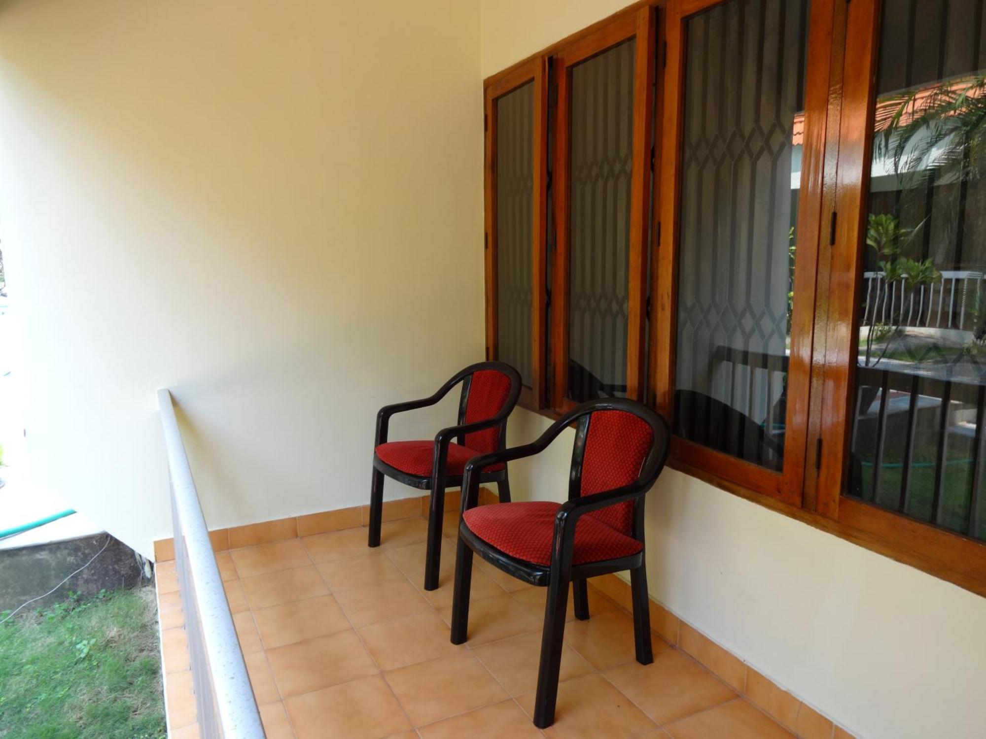 Hotel Thushara Kovalam Esterno foto