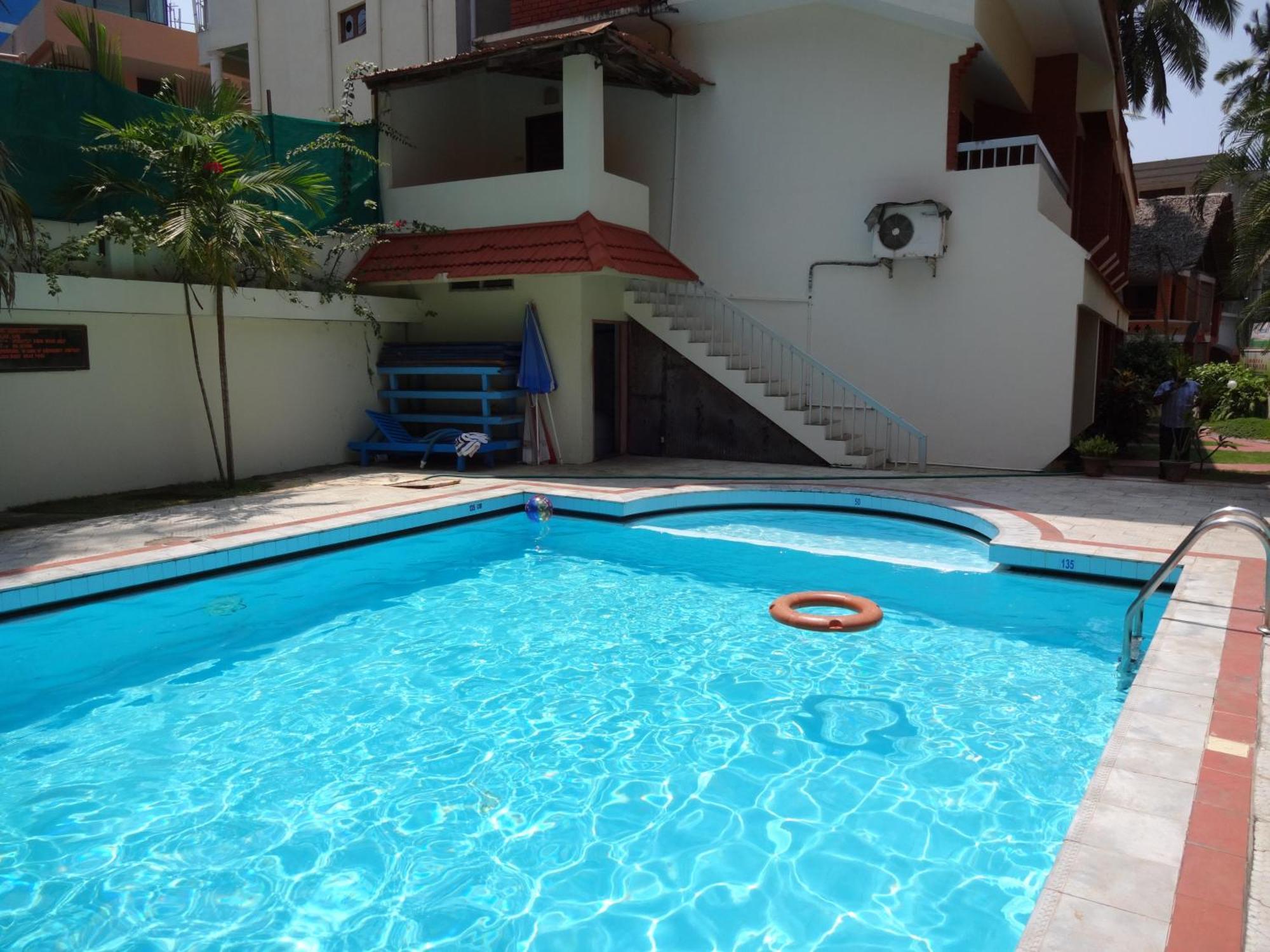 Hotel Thushara Kovalam Esterno foto