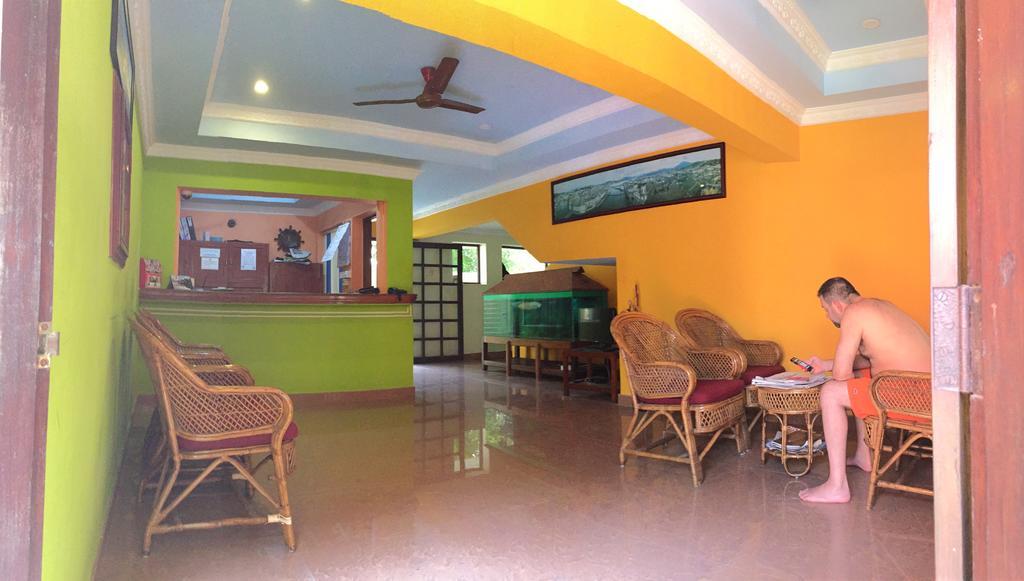 Hotel Thushara Kovalam Esterno foto
